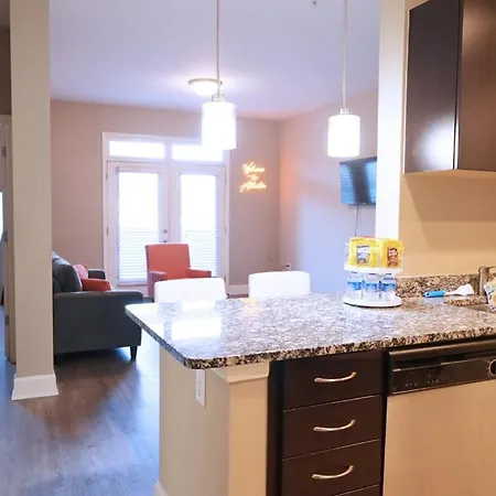Modern Midtown Home Away From Home